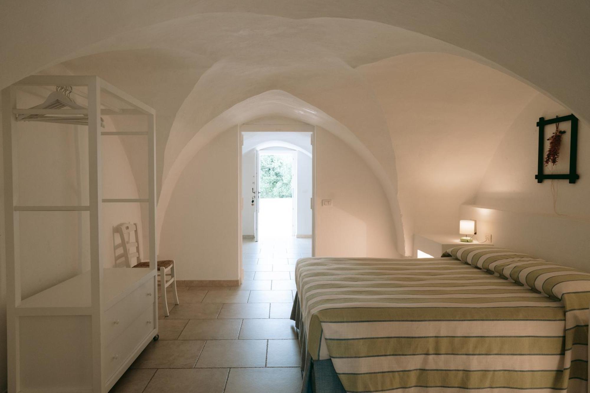 Oltre Gli Ulivi Bed & Breakfast Ostuni Dış mekan fotoğraf