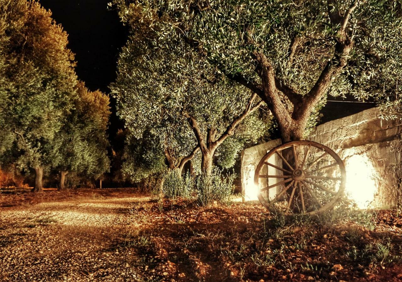 Oltre Gli Ulivi Bed & Breakfast Ostuni Dış mekan fotoğraf